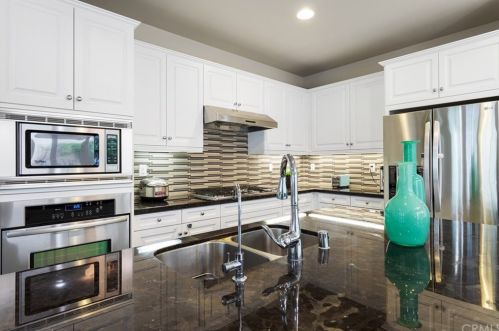 129 Pathway, Irvine CA  92618-8846 exterior
