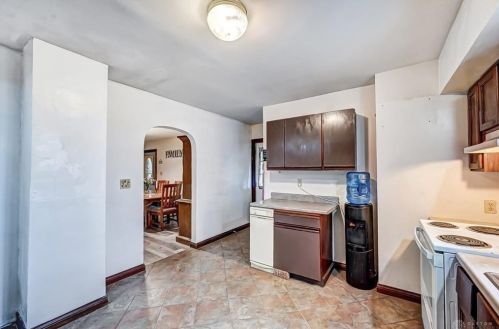6026 Springfield Xenia Rd, Springfield OH  45502-8137 exterior