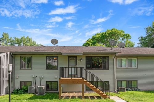 4392 Arden View Ct, Saint Paul MN  55112-1901 exterior