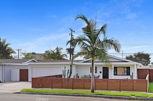 9602 Albacore Dr, Huntington Beach, CA 92646-2409