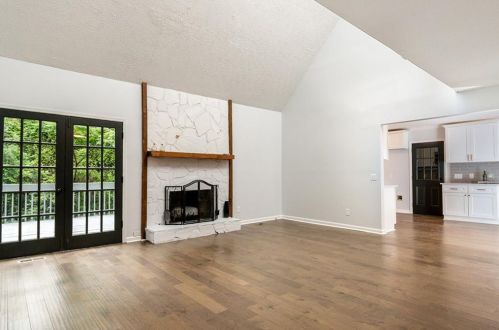 199 Mount Calvary Rd, Marietta, GA 30064-1926