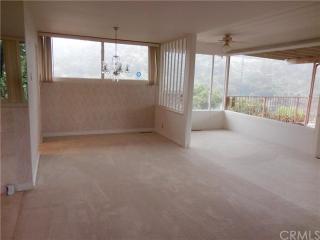 527 Suncourt Ter, Glendale, CA 91206-3049