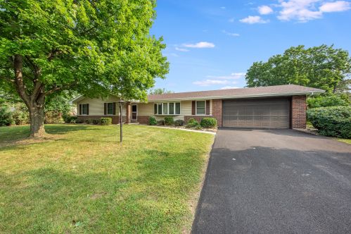 25640 Sunset Ct, Minooka, IL 60447-9315