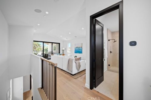 605 12th St, Huntington Beach CA  92648-4035 exterior