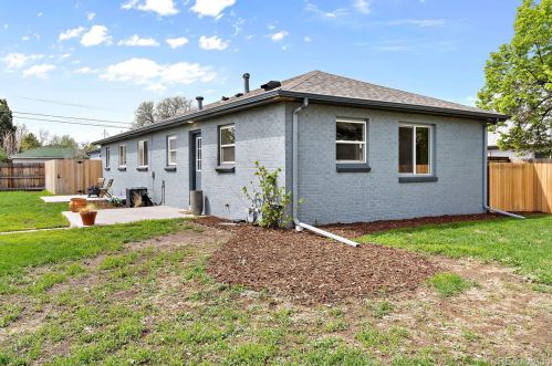 5194 33rd Ave, Denver CO  80207-1809 exterior