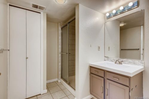 17474 Bellewood Cir, Denver CO  80015-2011 exterior