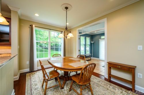 10 Monaco Dr, Trenton NJ  08691-3749 exterior