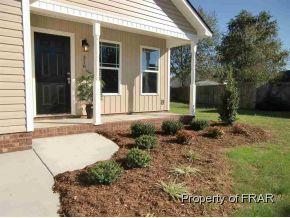 318 Village Square Dr, Dunn, NC 28334-2850