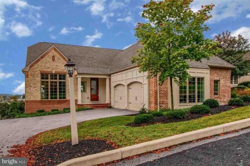 112 Valmere Path, York, PA 17403-4565