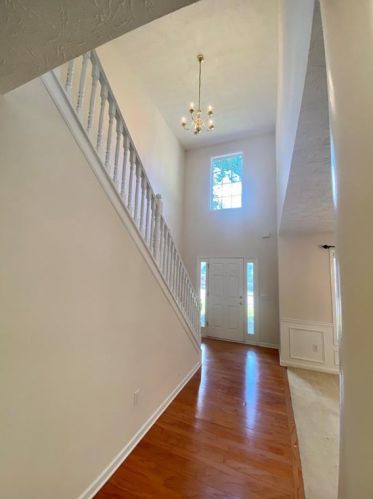 187 Garden Manor Ct, Loganville, GA 30052-8237