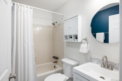 5008 Evanston St, Aurora CO 80014-3920 exterior