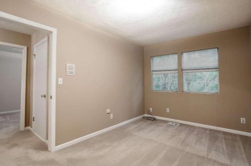 285 Glen Lake Dr, Atlanta GA  30327-4819 exterior