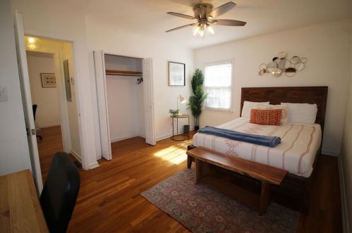 1875 Brewer Blvd, Atlanta GA  30310-4907 exterior
