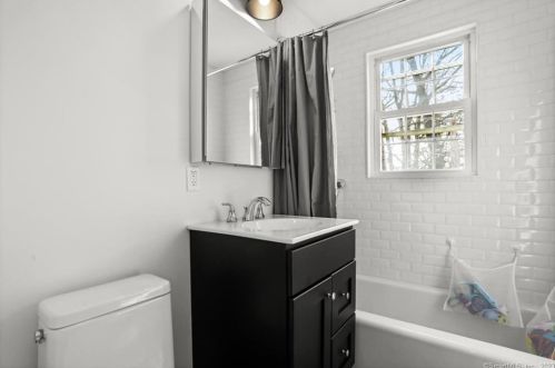 140 Putnam Park, Greenwich CT  06830-5780 exterior