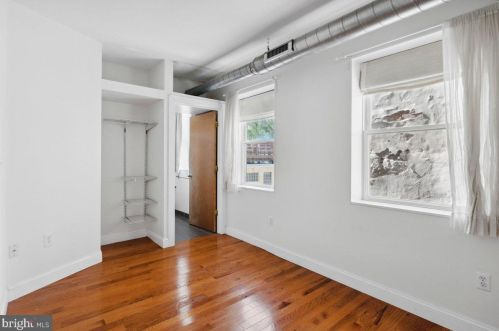 249 10th St, Philadelphia PA  19107-5751 exterior