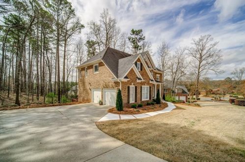 2002 Woodside Park Dr, Holly Springs, GA 30188-2365