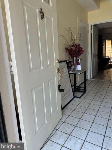 10904 Pebble Run Dr, Silver Spring, MD 20902-3685