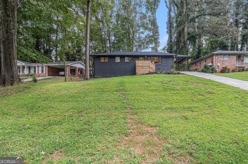 2130 Bolling Brook Dr, Atlanta GA  30311-2516 exterior