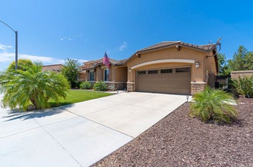 42541 Bradshaw Dr, Temecula, CA 92592-6639