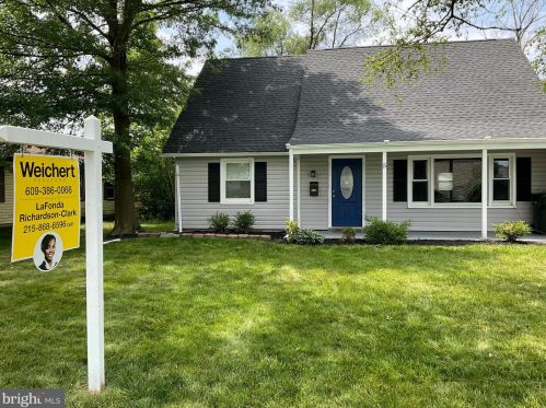 5 Gamewell Ln, Willingboro, NJ 08046-3007