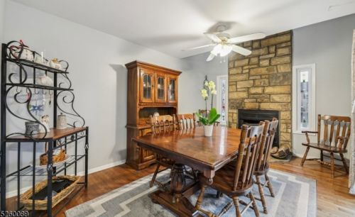 145 Nottingham Sq, Hackettstown NJ  07840-4236 exterior