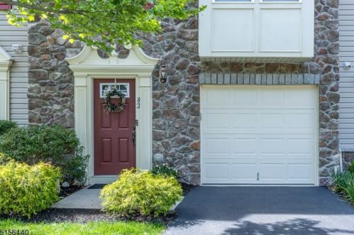 82 Thomastown Rd, Dover, NJ 07803-3019