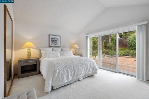 404 Saddlebrook Ln, Concord CA  94523-1614 exterior