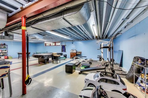 6 Dunsinane Ln, Bannockburn IL  60015-1500 exterior