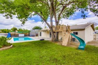 9545 Cambury Dr, Santee, CA 92071-2615