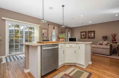 18 La Costa Dr, Annandale, NJ 08801-1666