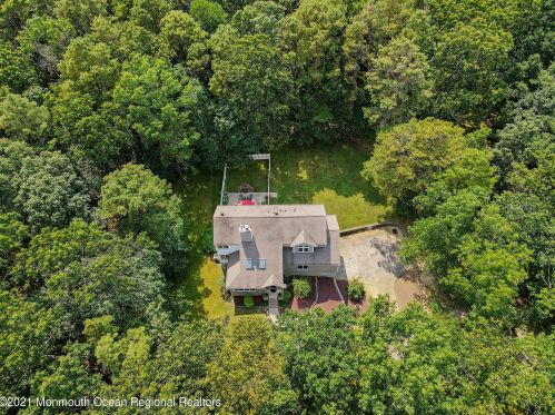 131 Old Turkey Swamp Rd, East Freehold, NJ 07728-8621