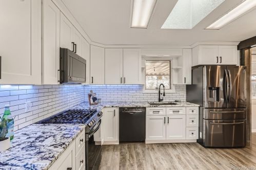 610 Buckley Way, Aurora CO  80011-4535 exterior