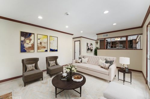 417 Roxanne St, Anaheim, CA 92807-2839
