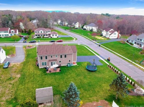 92 Brandywine Pl, Southington CT  06489-4365 exterior