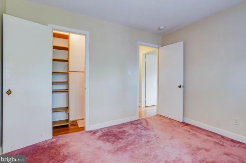 106 Lynnmoor Dr, Silver Spring MD 20901-1516 exterior