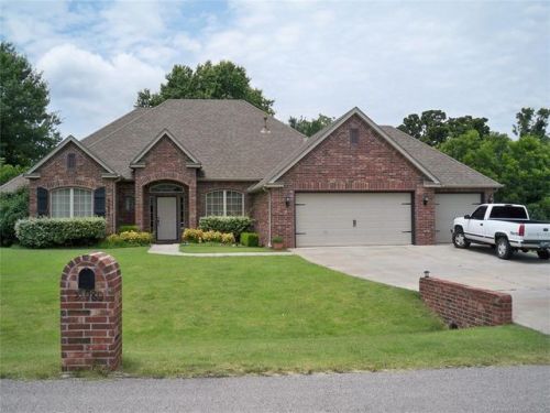 21980 Amber Dr, Claremore, OK 74019-3803
