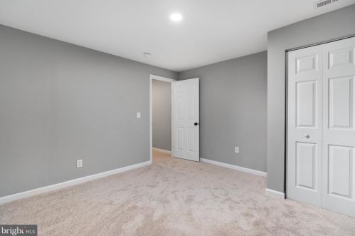 14676 Alps Dr, Woodbridge VA  22193-3322 exterior