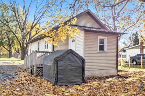 411 West Blvd, Elkhart IN 46514-1830 exterior