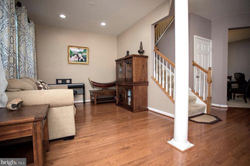 1016 Everett Ct, Fredericksburg, VA 22401-6636