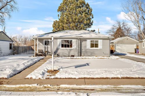 2743 Jackson St, Denver, CO 80205-5050