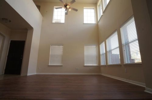 8738 Bigelow Dr, Plano TX  75024-7763 exterior