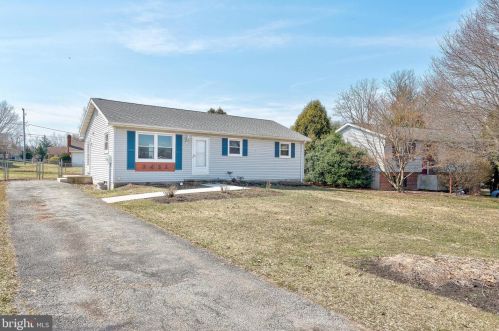 3432 Fox Ridge Ct, York, PA 17315-3712