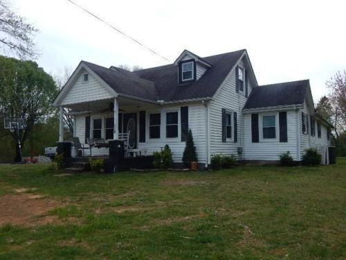 118 Bone Cave Rd, Bone Cave, TN 38581-7615