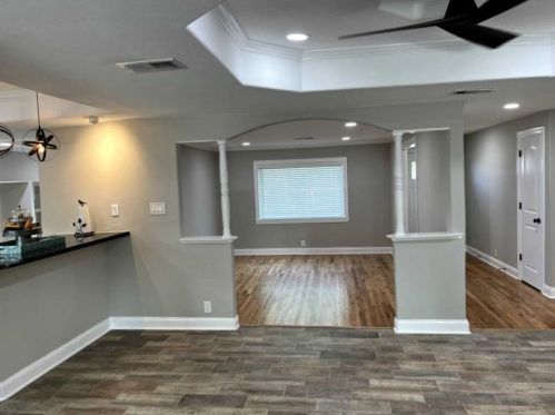 1004 Booker T Washington St, Conroe TX  77301-3610 exterior