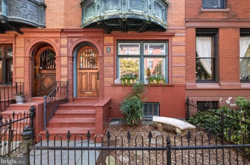 2114 Green St, Philadelphia, PA 19130-3111