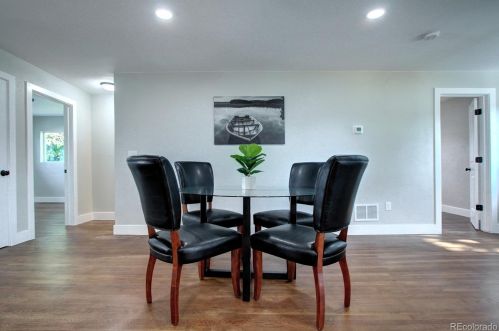 2811 Cook St, Denver CO  80205-5012 exterior