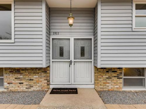 1911 Grant Rd, Saint Paul MN  55112-7828 exterior