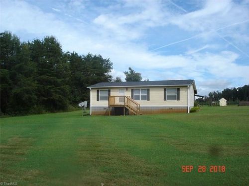 351 Bouldin Rd, Stonycreek, NC 27244-9462