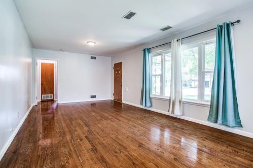 1928 Oldgate Ln, Garland TX  75042-8324 exterior