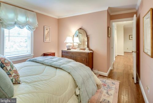 611 Cpe Mckinsey Dr, Severna Park MD 21146-4058 exterior